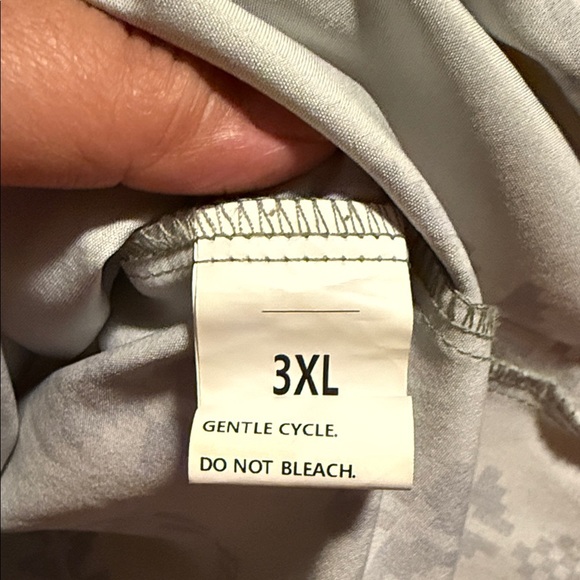 Sage Green Patterned Women's Top - Picture 3 of 6